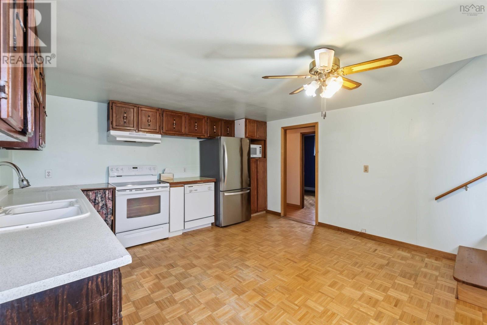 Property 15 of 39 of 1637 Torbrook Road