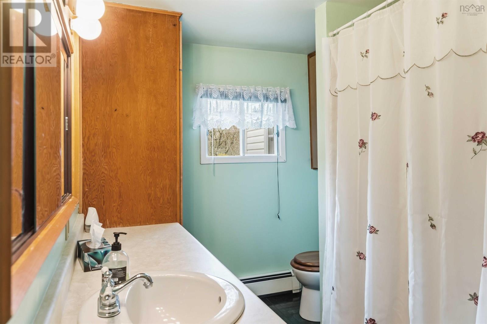 Property 21 of 39 of 1637 Torbrook Road