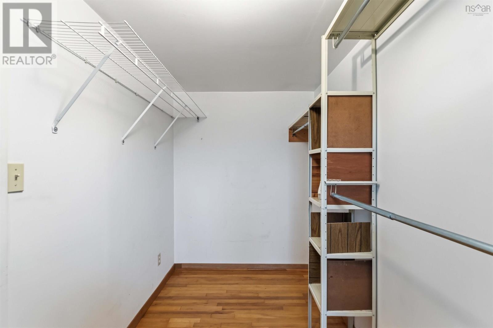 Property 29 of 39 of 1637 Torbrook Road