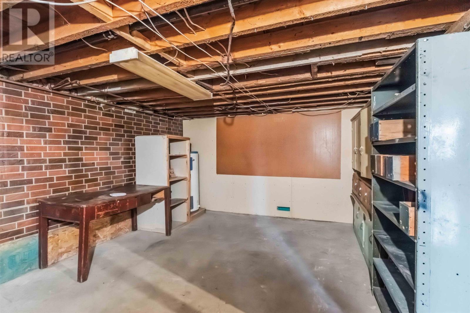 Property 30 of 39 of 1637 Torbrook Road