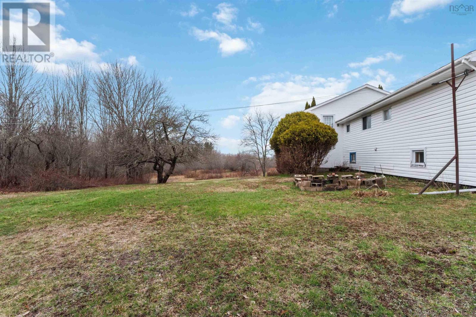 Property 35 of 39 of 1637 Torbrook Road