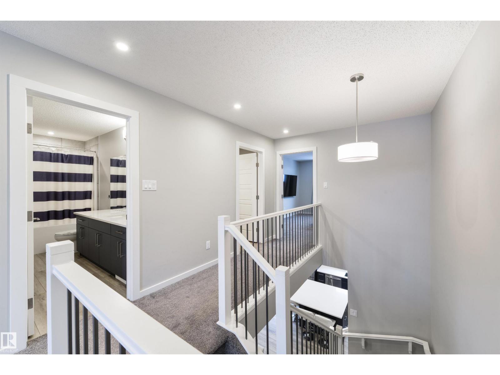 5361 LARK LD NW, Edmonton