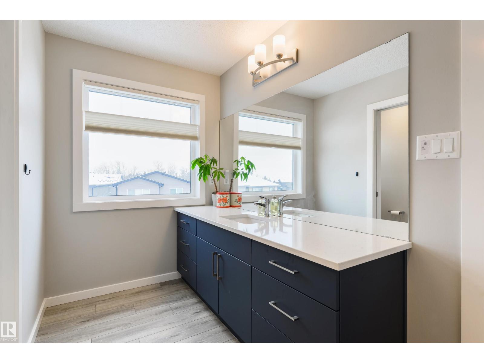 5361 LARK LD NW, Edmonton