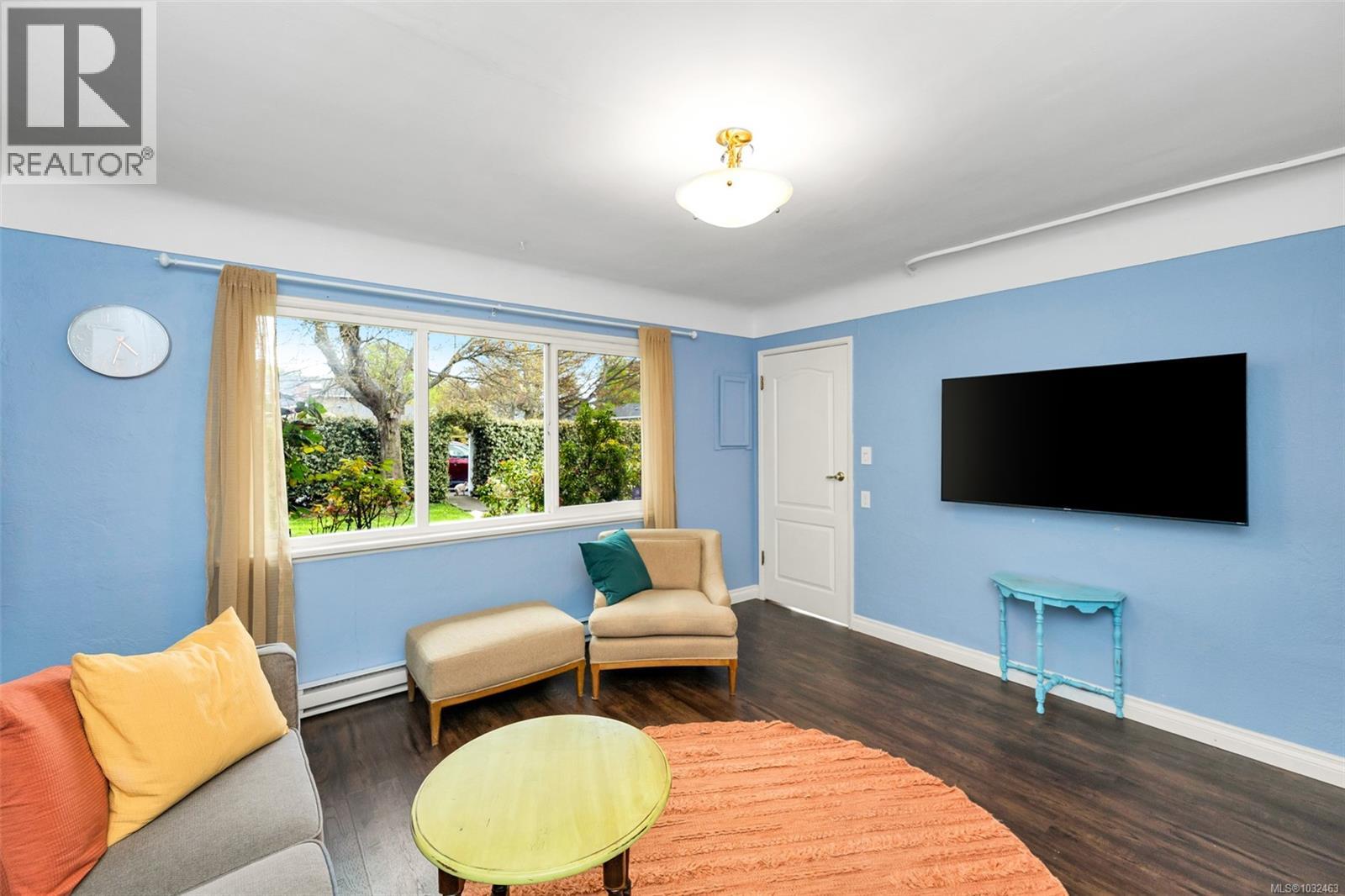  2624 Forbes Street, Victoria