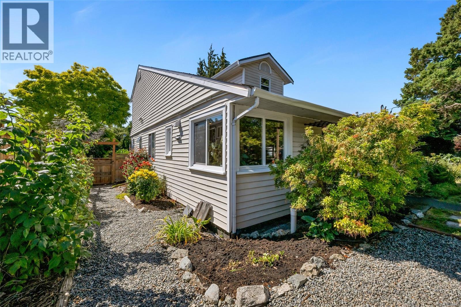  2624 Forbes Street, Victoria