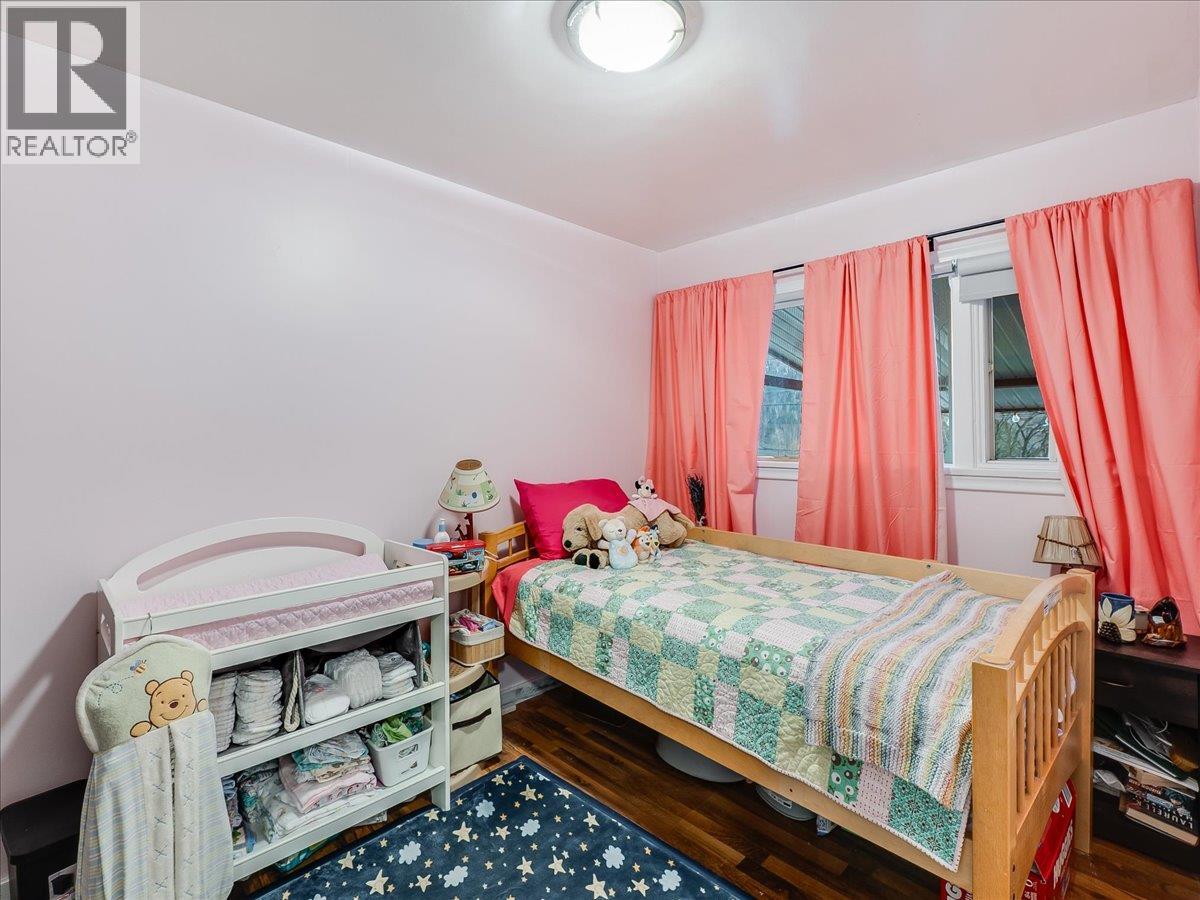 3330 DAHLIA CRESCENT - 29