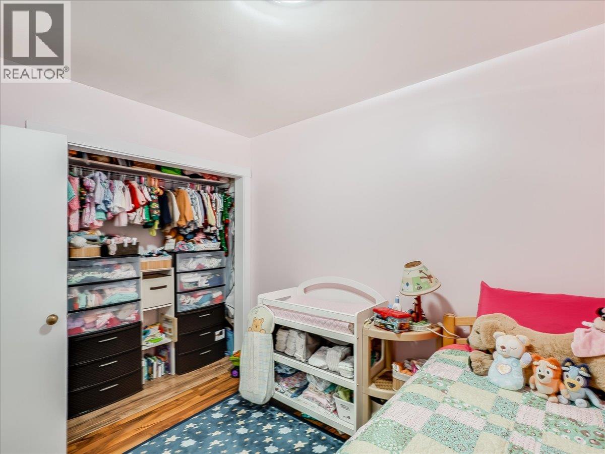 3330 DAHLIA CRESCENT - 30