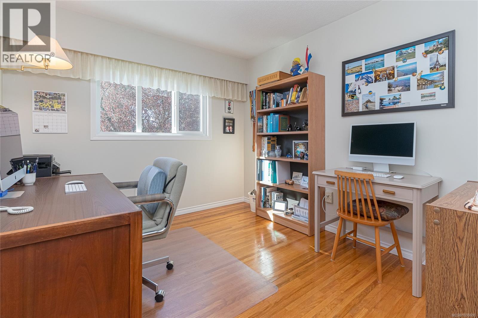  544 Riel Place West, Saanich