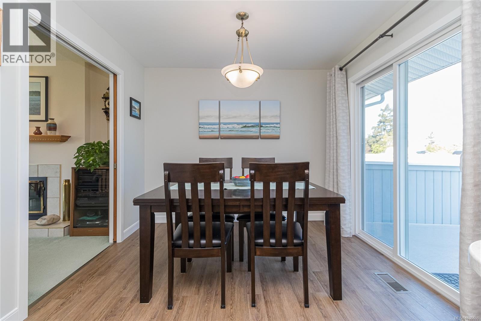  544 Riel Place West, Saanich