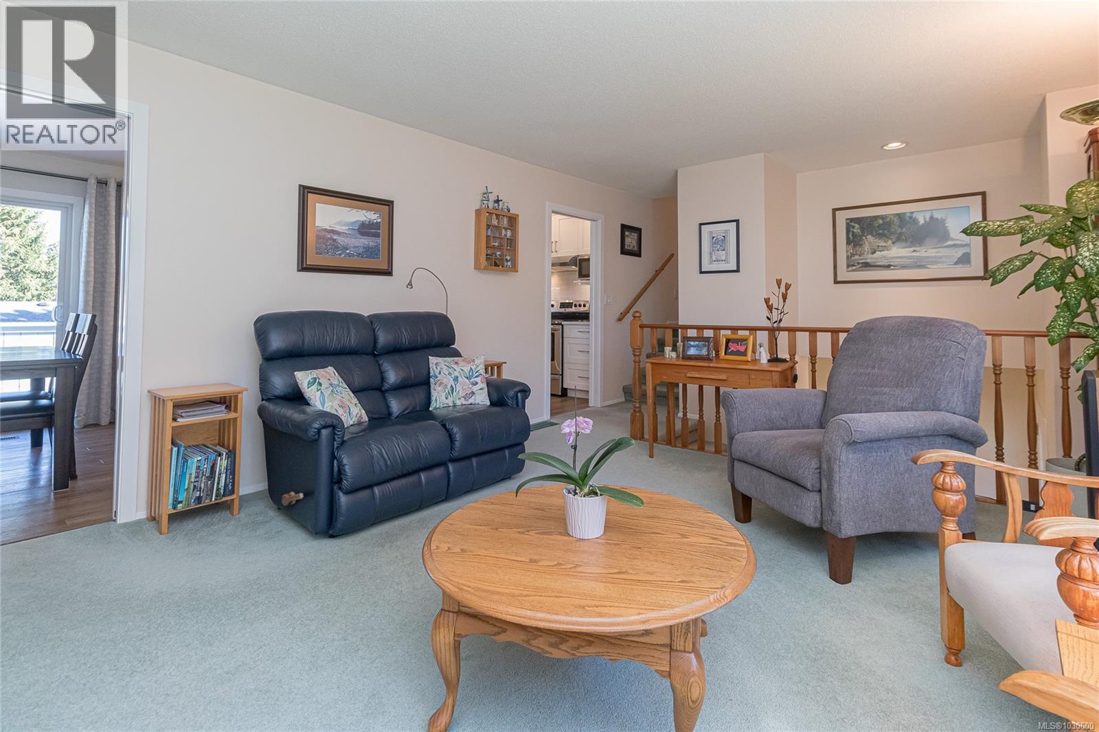  544 Riel Place West, Saanich