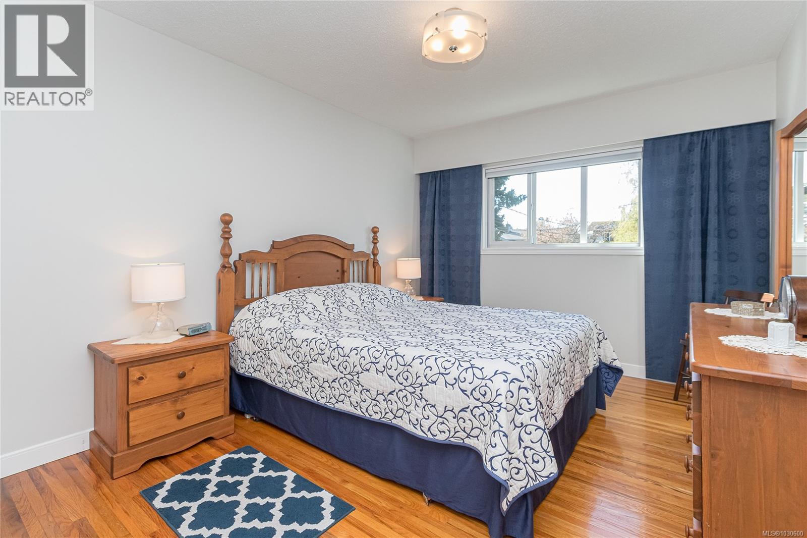  544 Riel Place West, Saanich