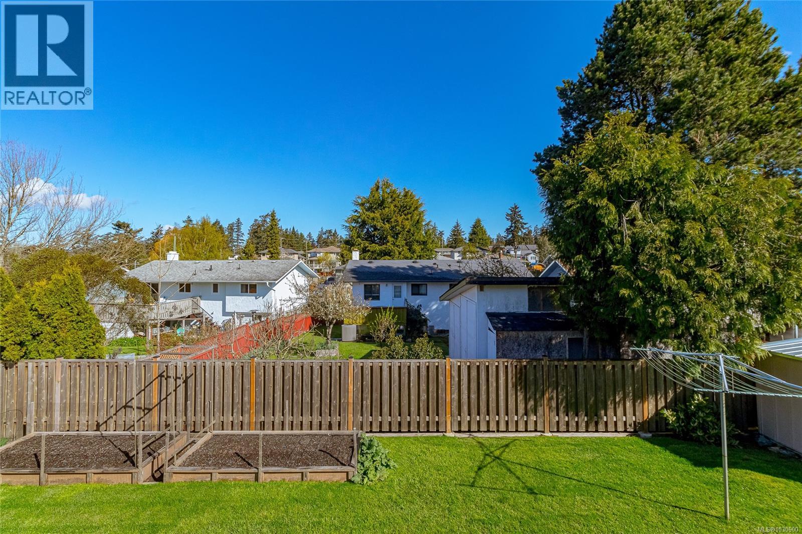  544 Riel Place West, Saanich