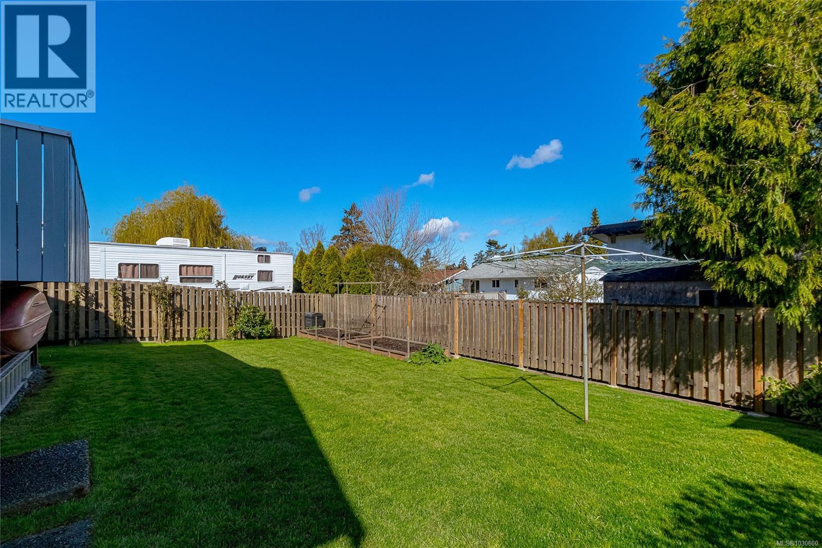  544 Riel Place West, Saanich