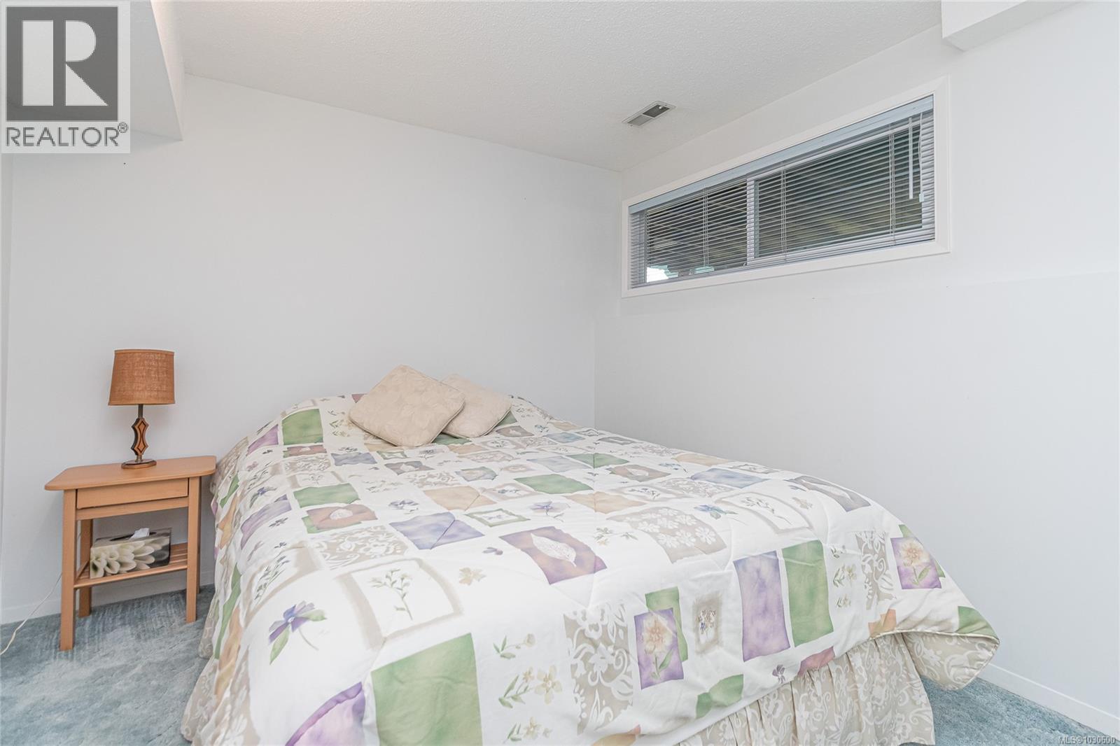  544 Riel Place West, Saanich