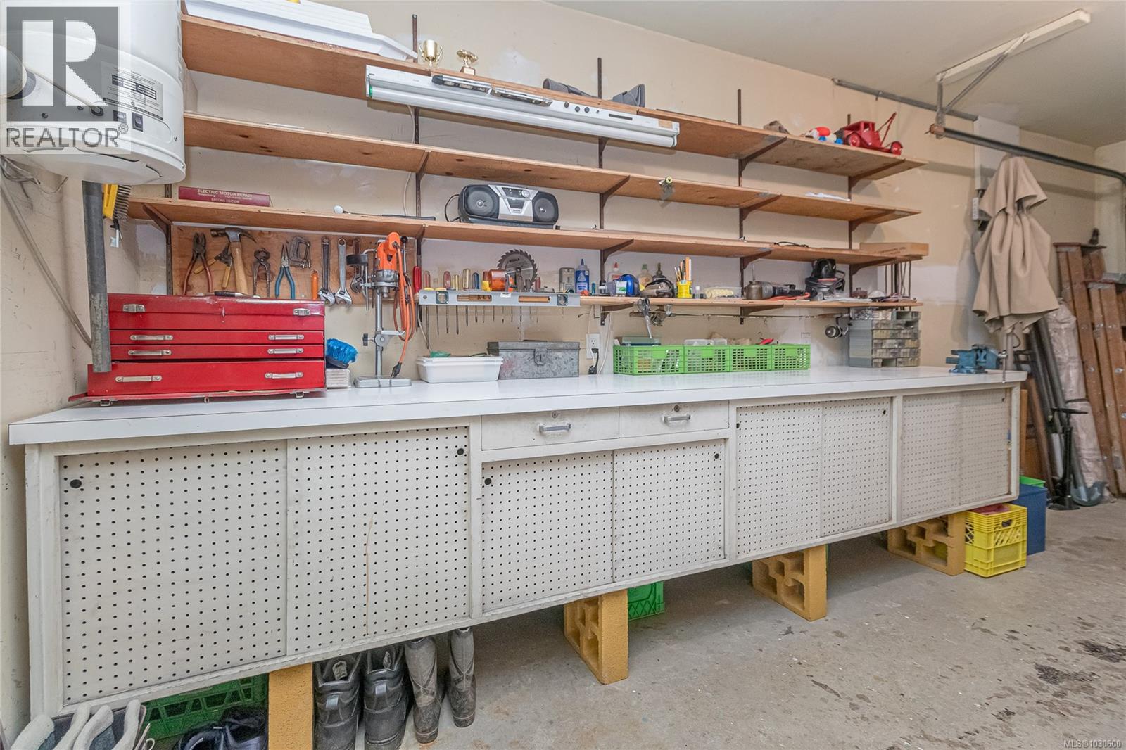  544 Riel Place West, Saanich