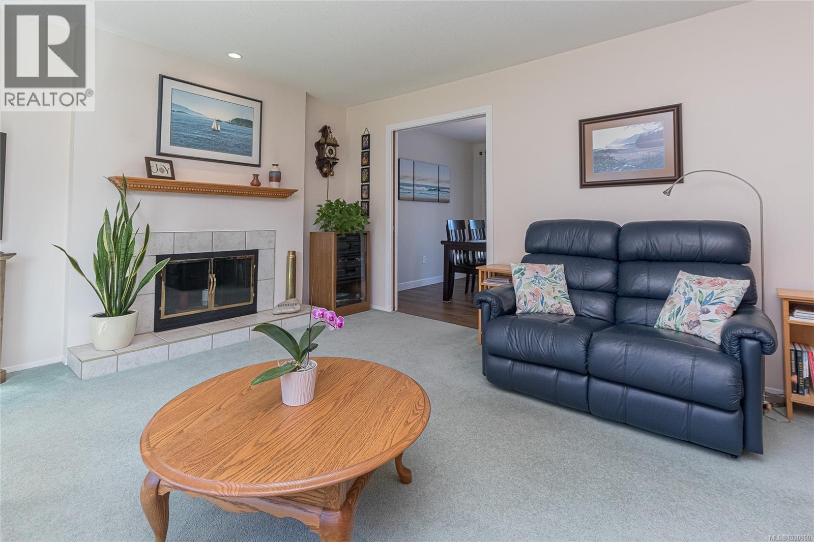  544 Riel Place West, Saanich