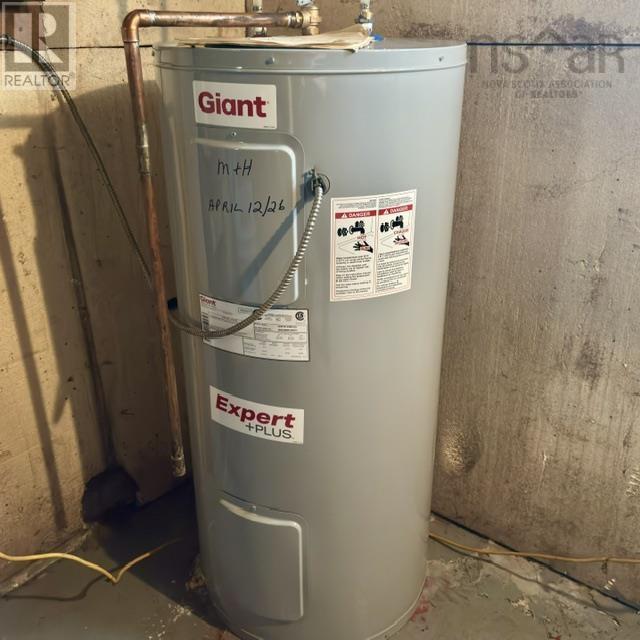 Property 26 of 27 of 3339 Emerlad Street