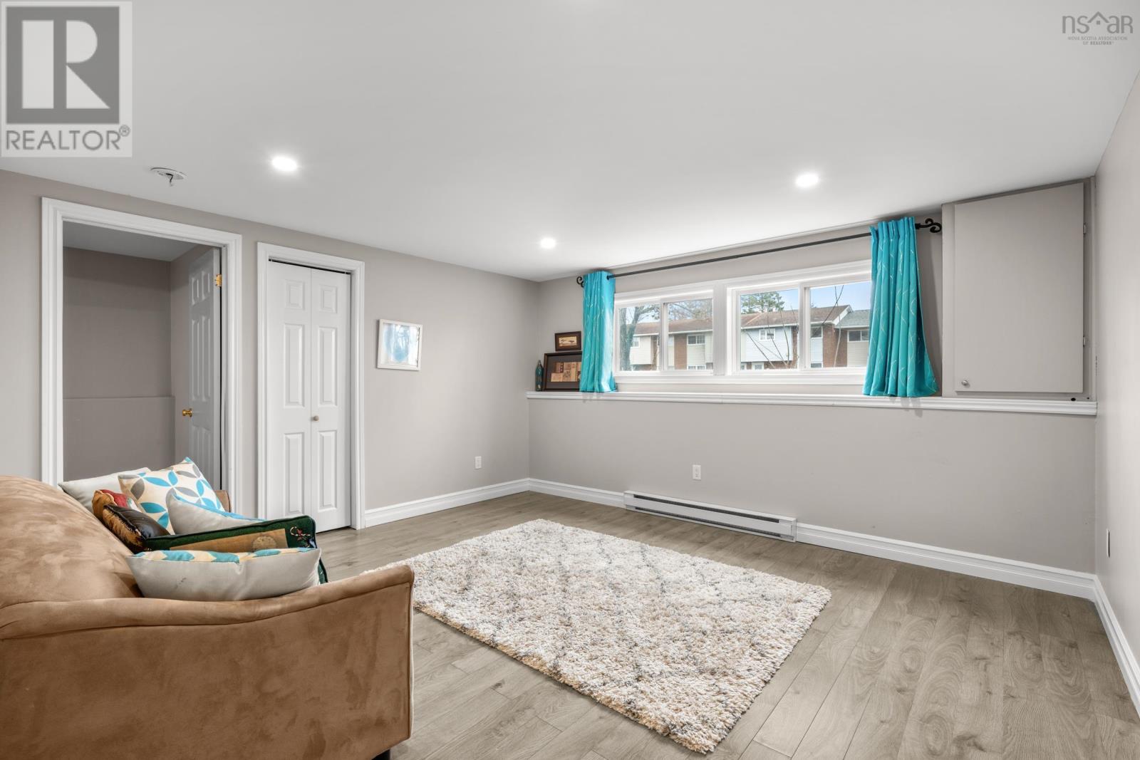 Property 28 of 47 of 76 Merrimac Drive