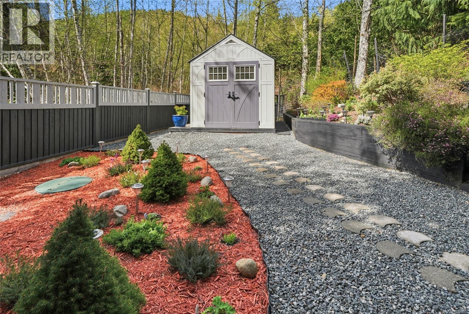 1688 LAILAH'S LOOP - 34