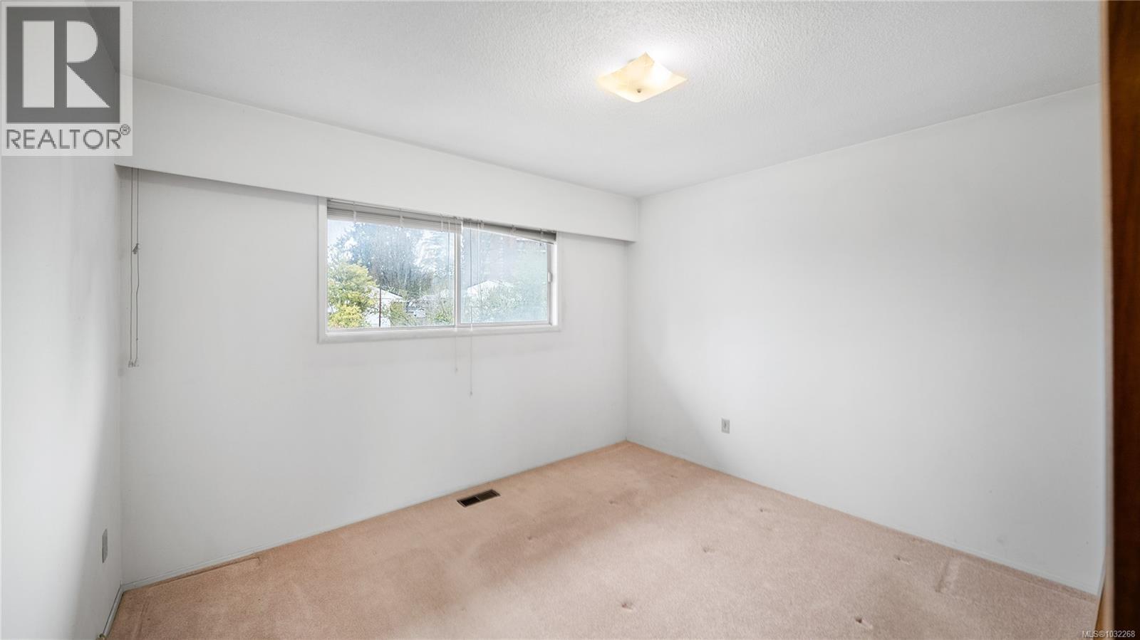  1023 Kenneth Street, Saanich