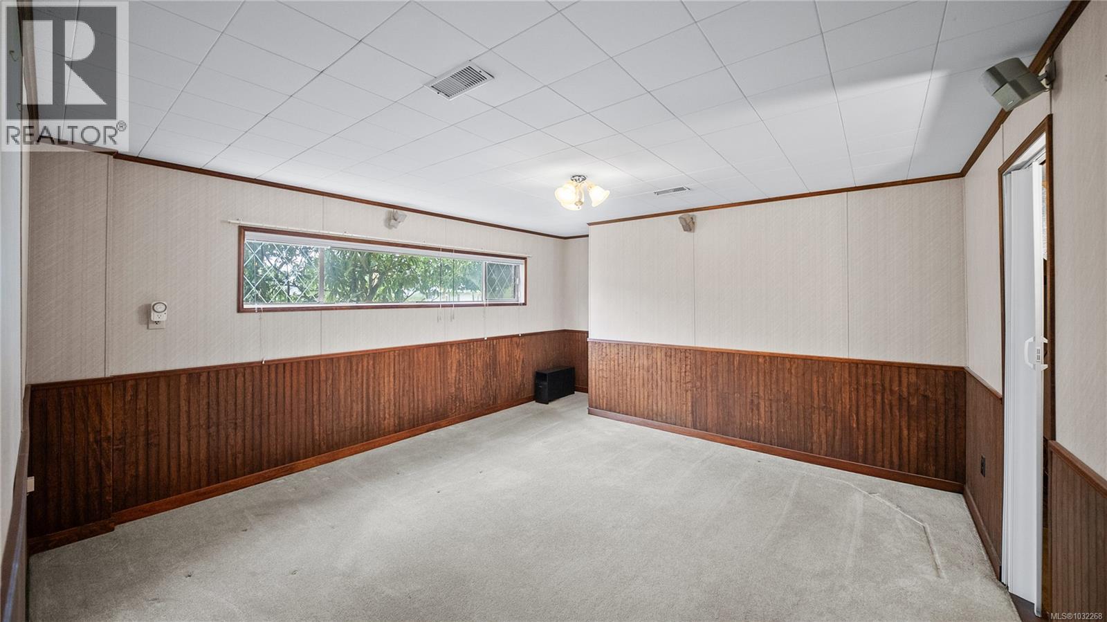  1023 Kenneth Street, Saanich