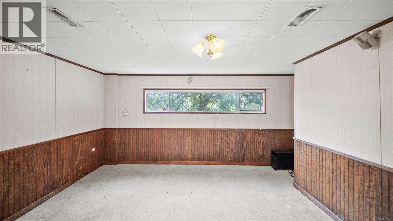  1023 Kenneth Street, Saanich