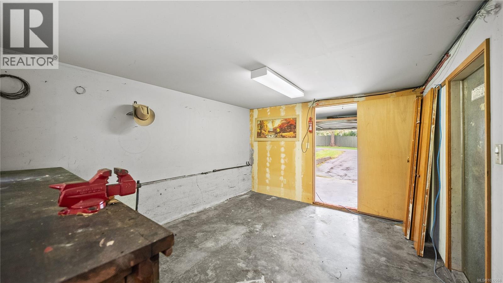  1023 Kenneth Street, Saanich