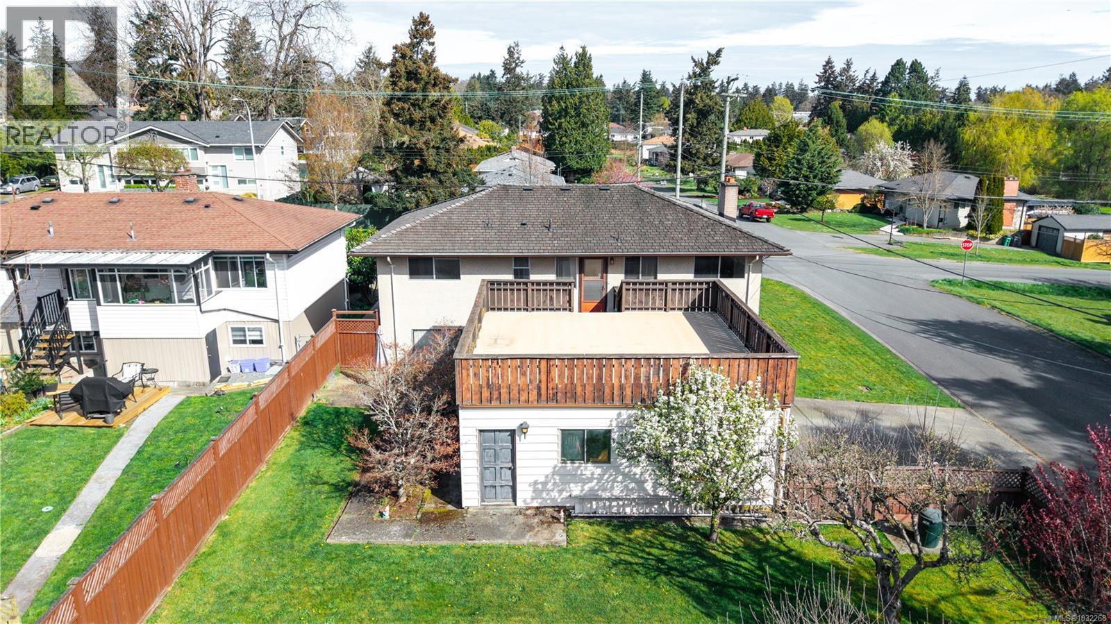  1023 Kenneth Street, Saanich