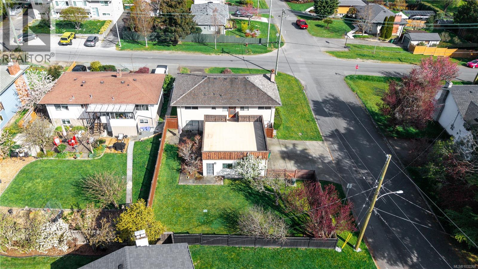  1023 Kenneth Street, Saanich