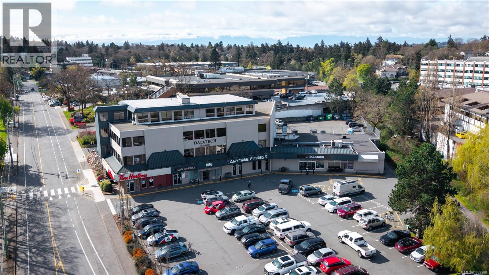  1023 Kenneth Street, Saanich