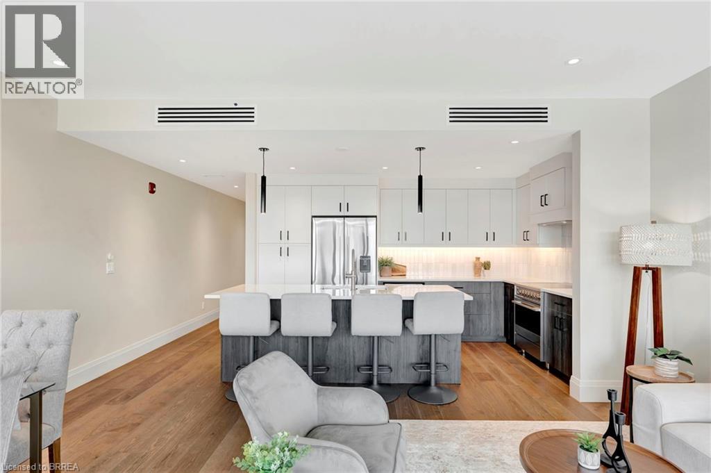 #203 7 GRAND RIVER Street N - 15