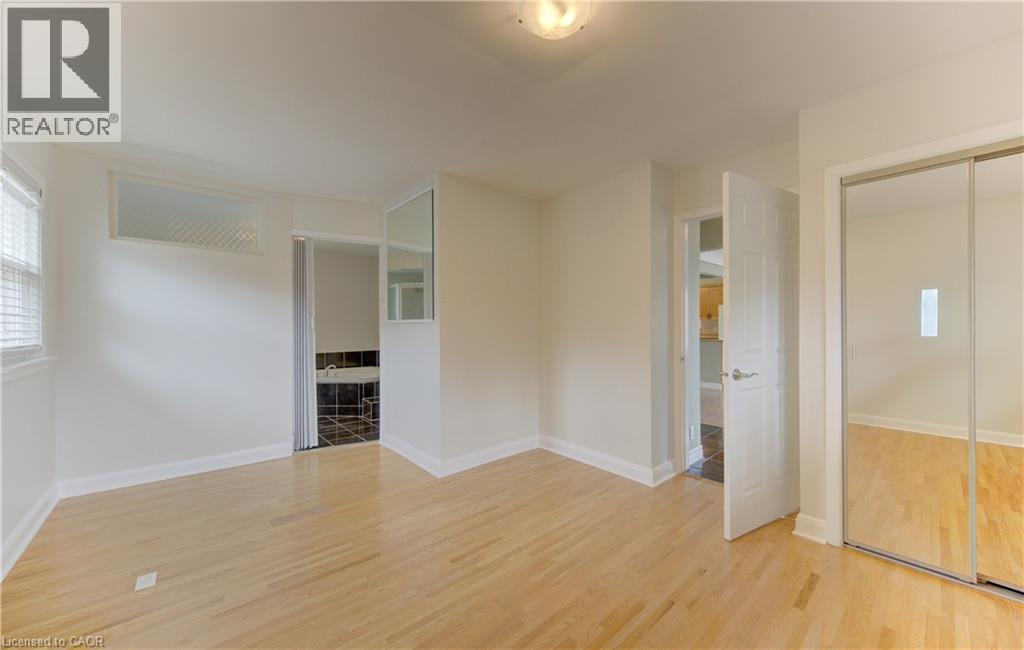 210 LOURDES Street, Waterloo, Ontario, N2L1N7 — Photo 23