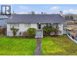 4465 Price Crescent, Burnaby, BC V5G2N5 Photo 6