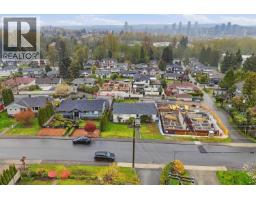 4465 Price Crescent, Burnaby, BC V5G2N5 Photo 9