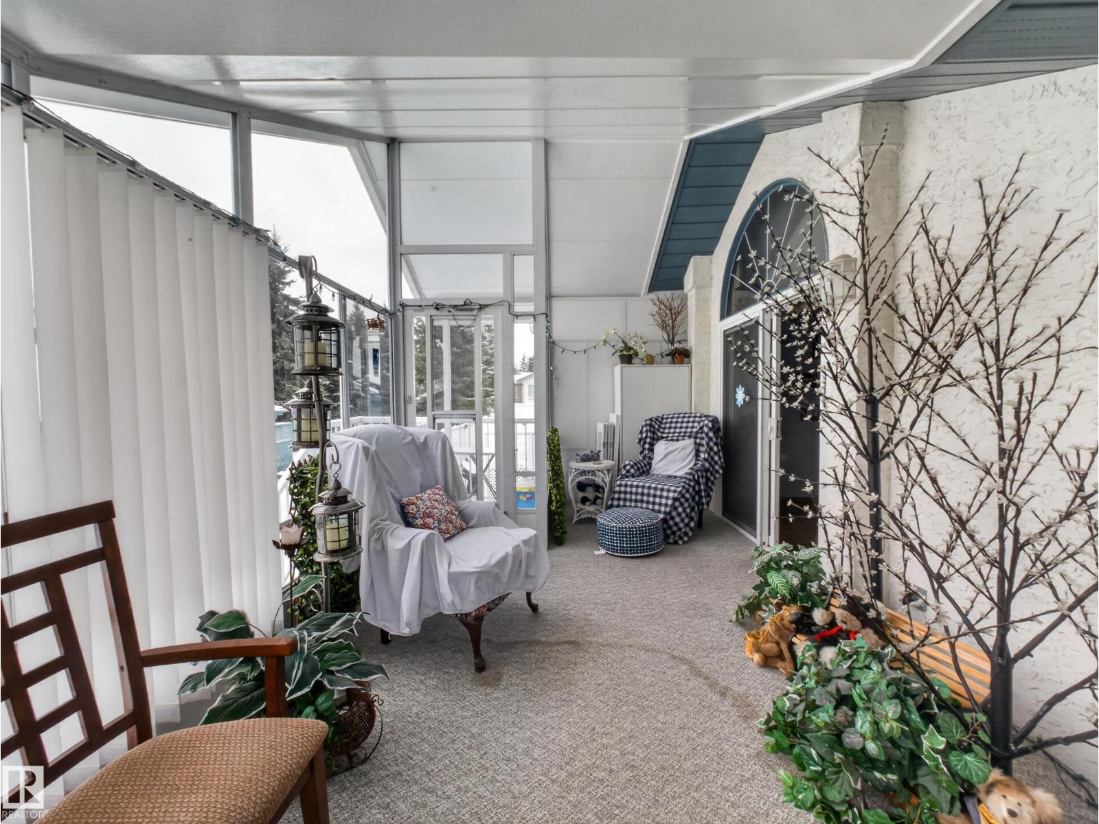 #7 85 GERVAIS RD - 36
