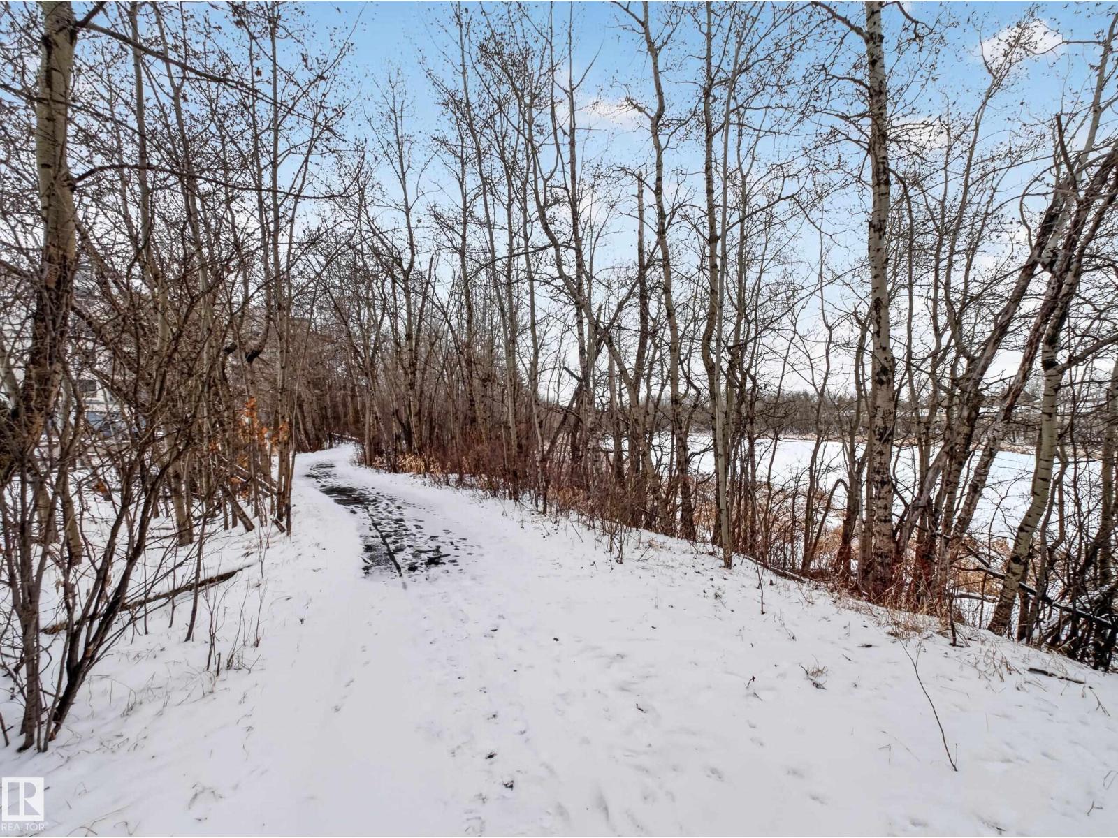 #7 85 GERVAIS RD - 62