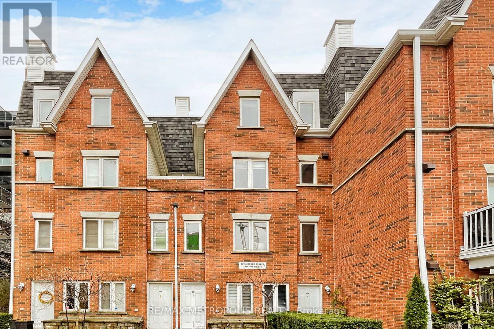Listing photo of 404 - 12 SUDBURY STREET