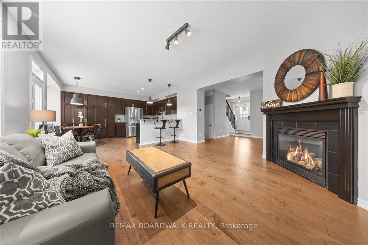 232 BURNABY DRIVE — photo 11
