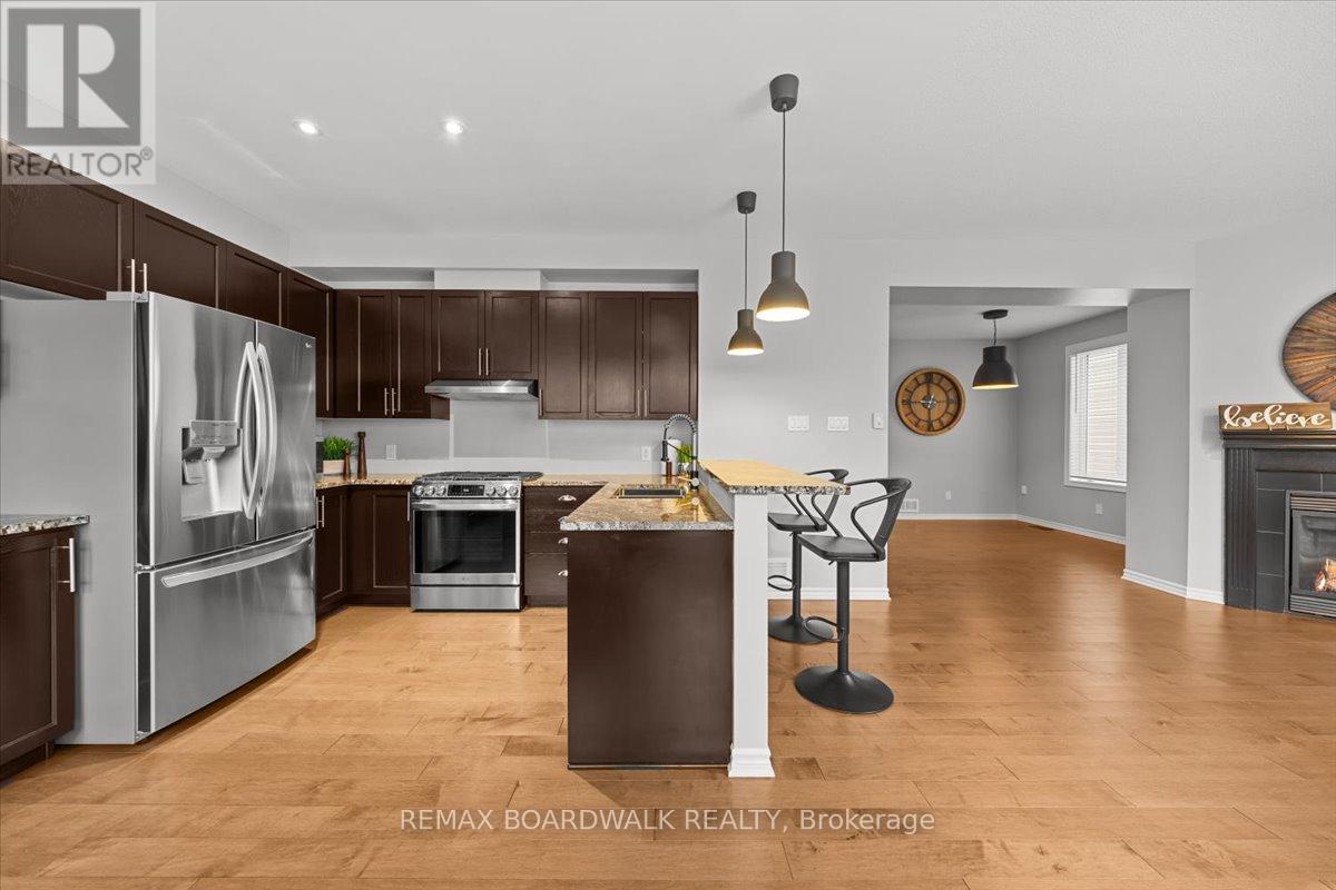 232 BURNABY DRIVE — photo 18
