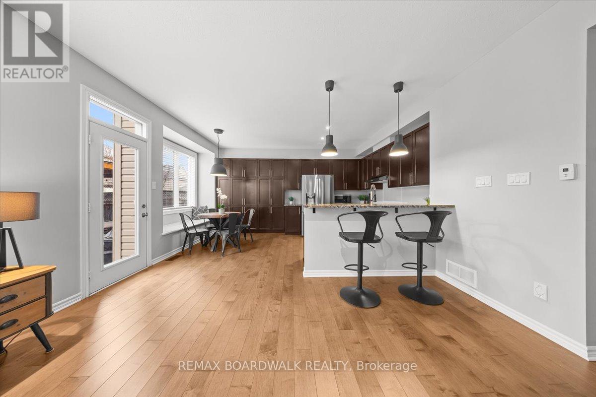 232 BURNABY DRIVE — photo 13