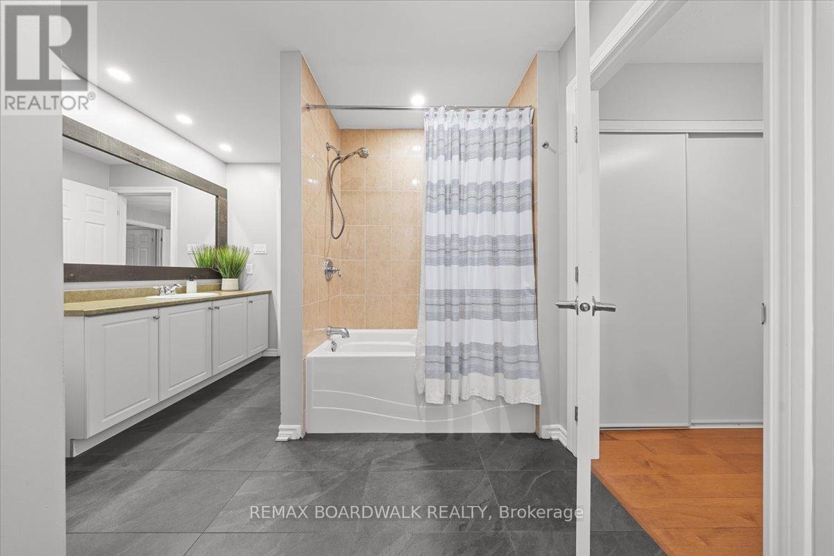 232 BURNABY DRIVE — photo 33