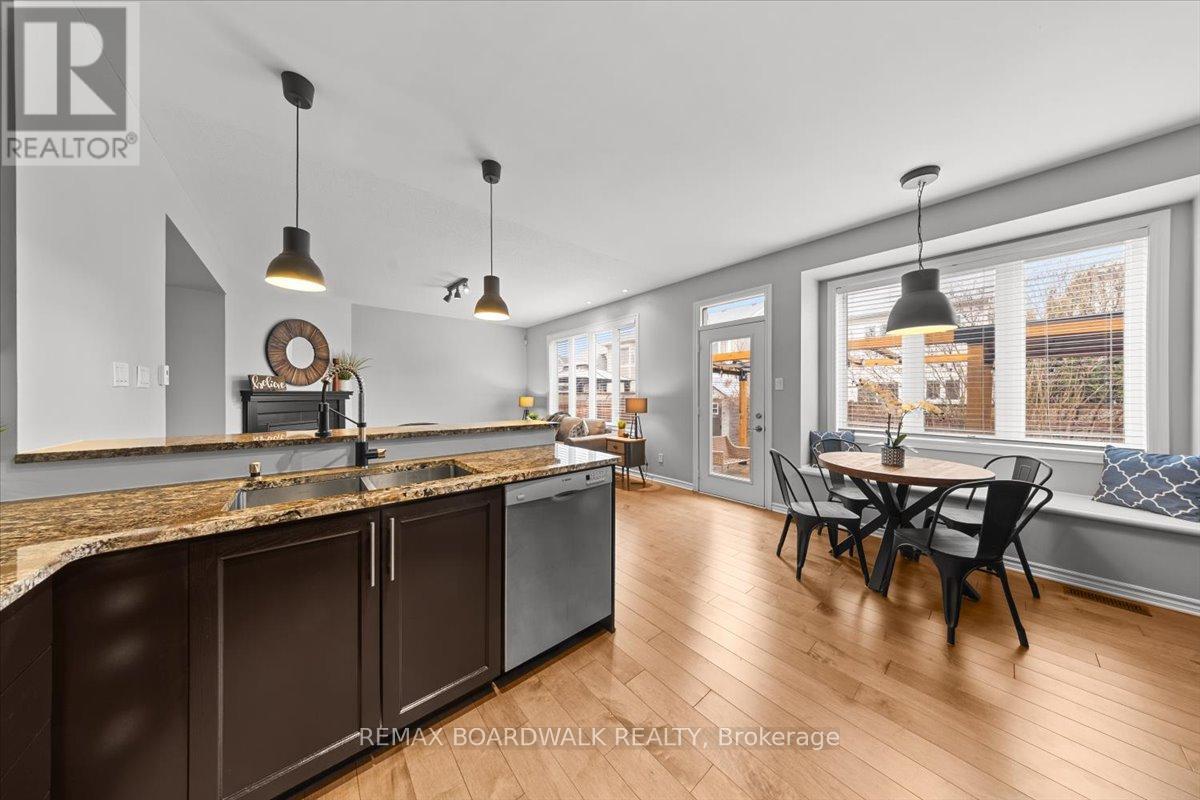 232 BURNABY DRIVE — photo 15