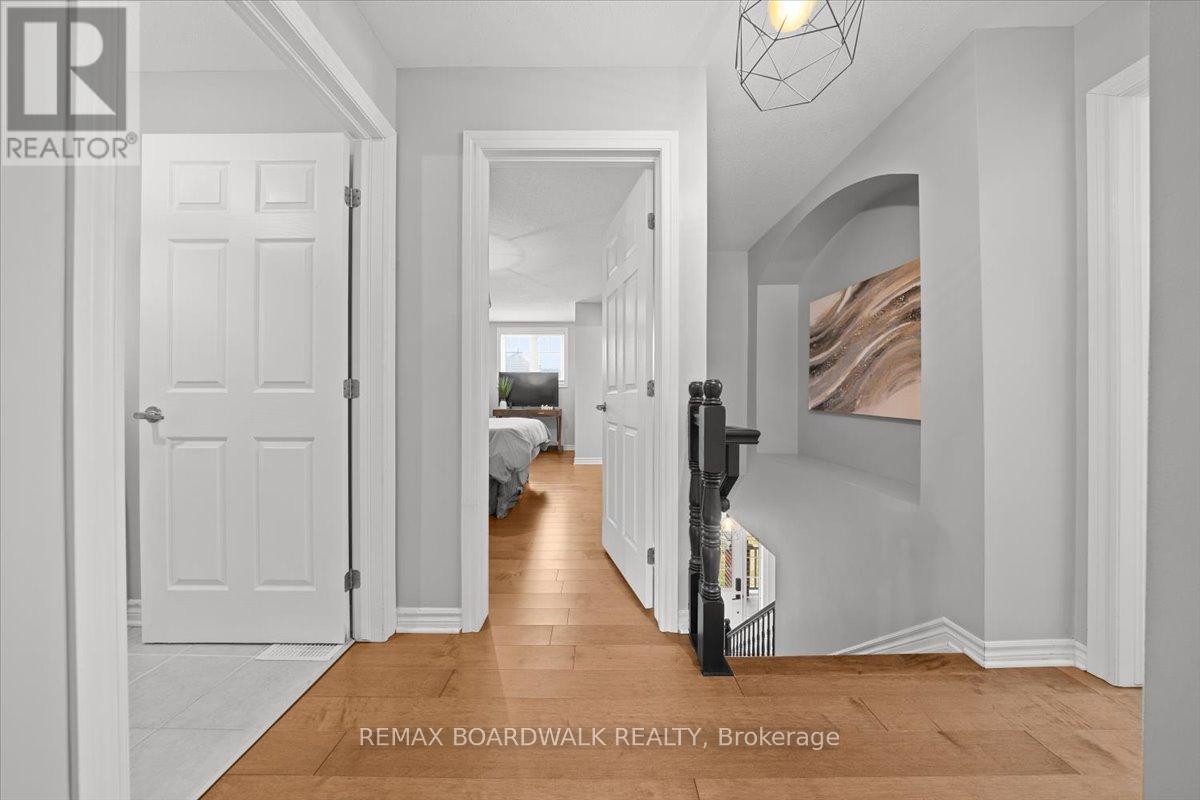 232 BURNABY DRIVE — photo 24