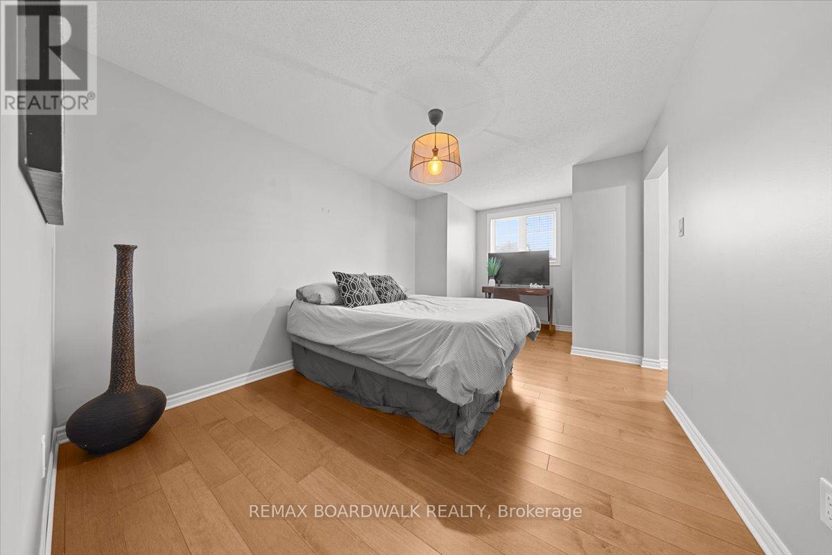 232 BURNABY DRIVE — photo 30