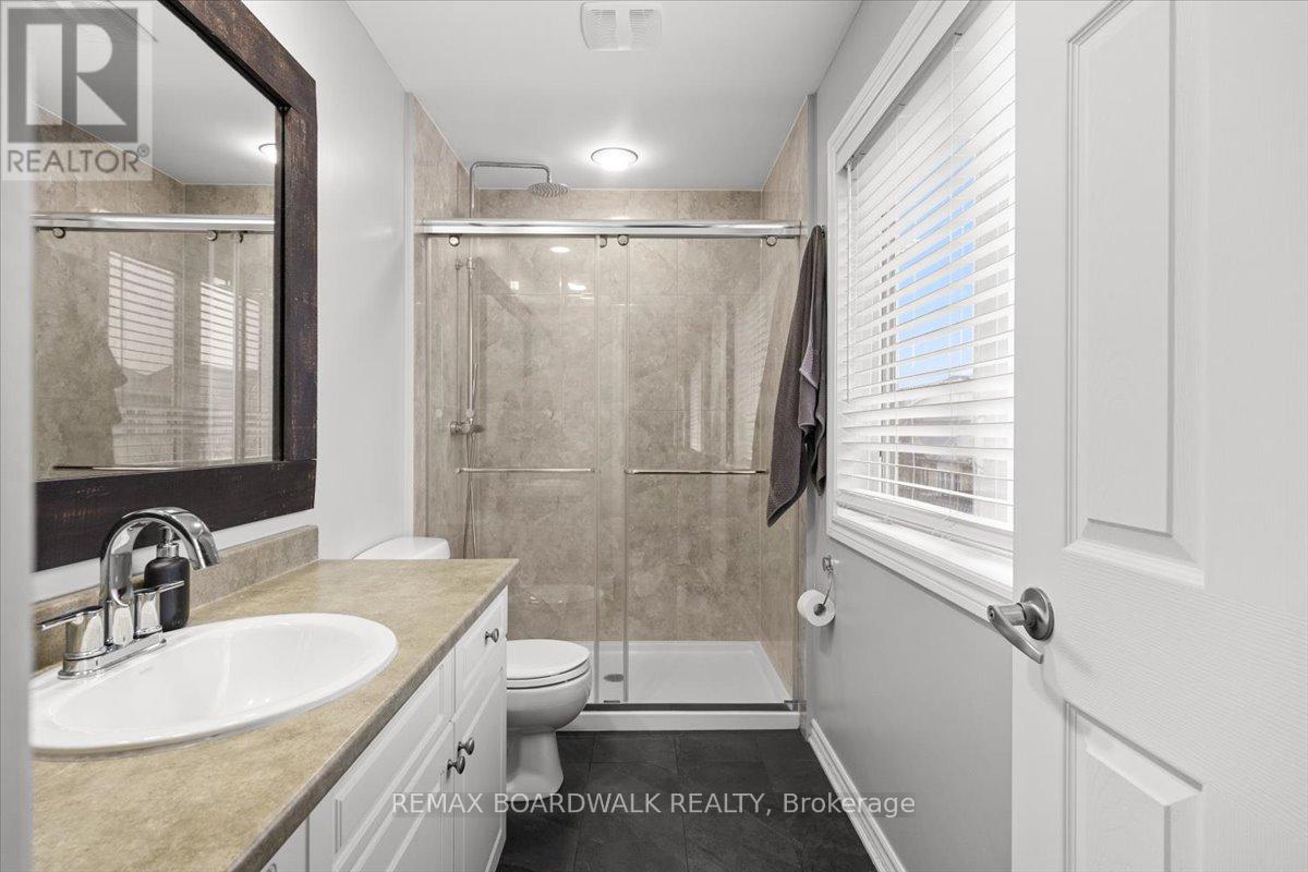 232 BURNABY DRIVE — photo 29
