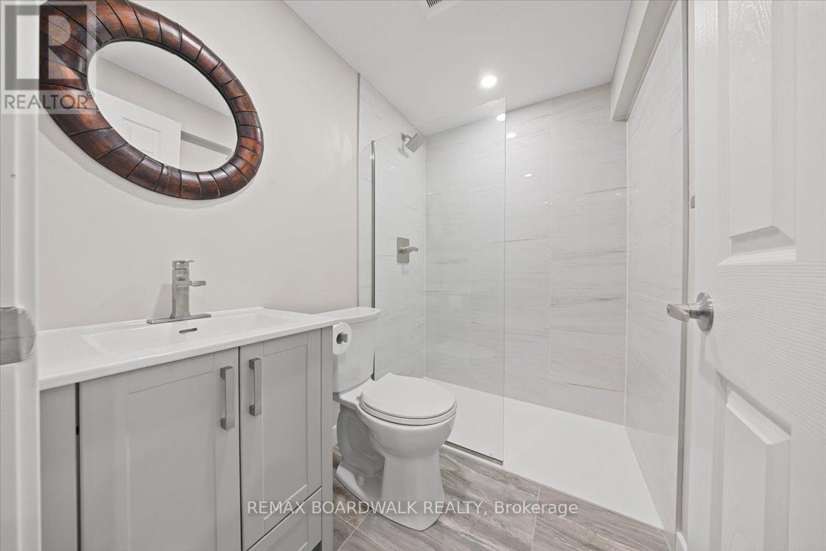 232 BURNABY DRIVE — photo 38