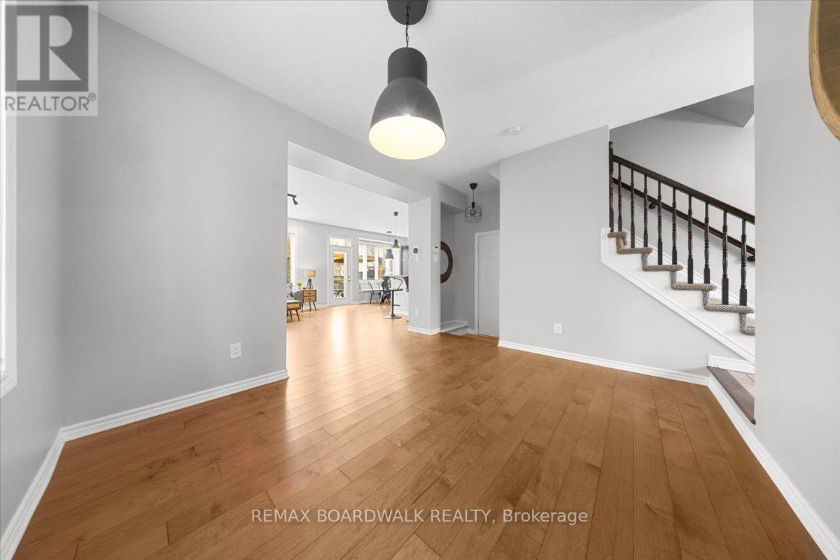 232 BURNABY DRIVE — photo 6