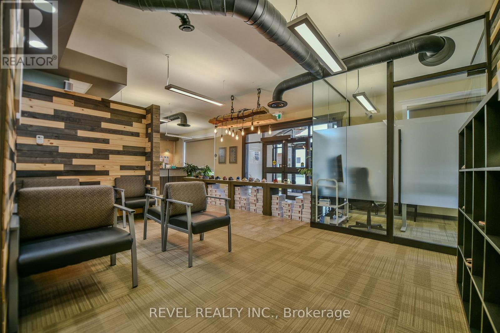 1086 RIVERSIDE DRIVE — photo 10