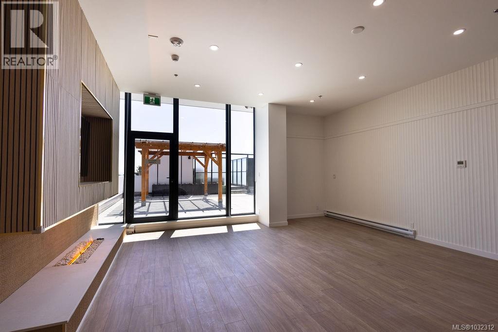 602 899 Esquimalt Road, Esquimalt