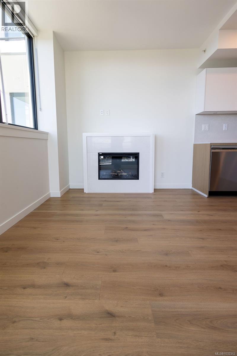 602 899 Esquimalt Road, Esquimalt